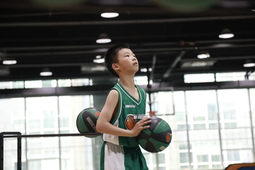 莱奥纳德受伤_nba莱奥纳德_莱奥纳德绝杀