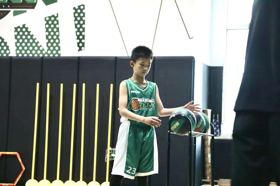 莱奥纳德绝杀_莱奥纳德受伤_nba莱奥纳德