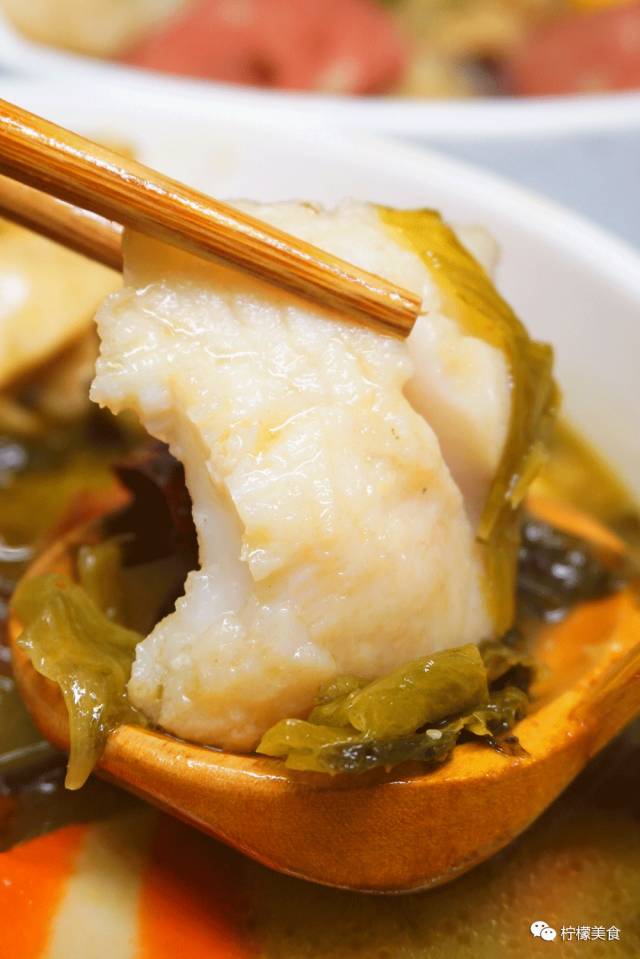 粉丝头条收费标准_头条粉丝一万月入多少钱_粉丝头条 价格