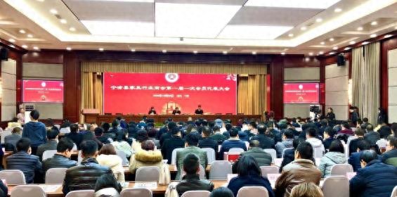 宁津县家具行业商会成立大会隆重举行，华日家具王金闯当选首届会长