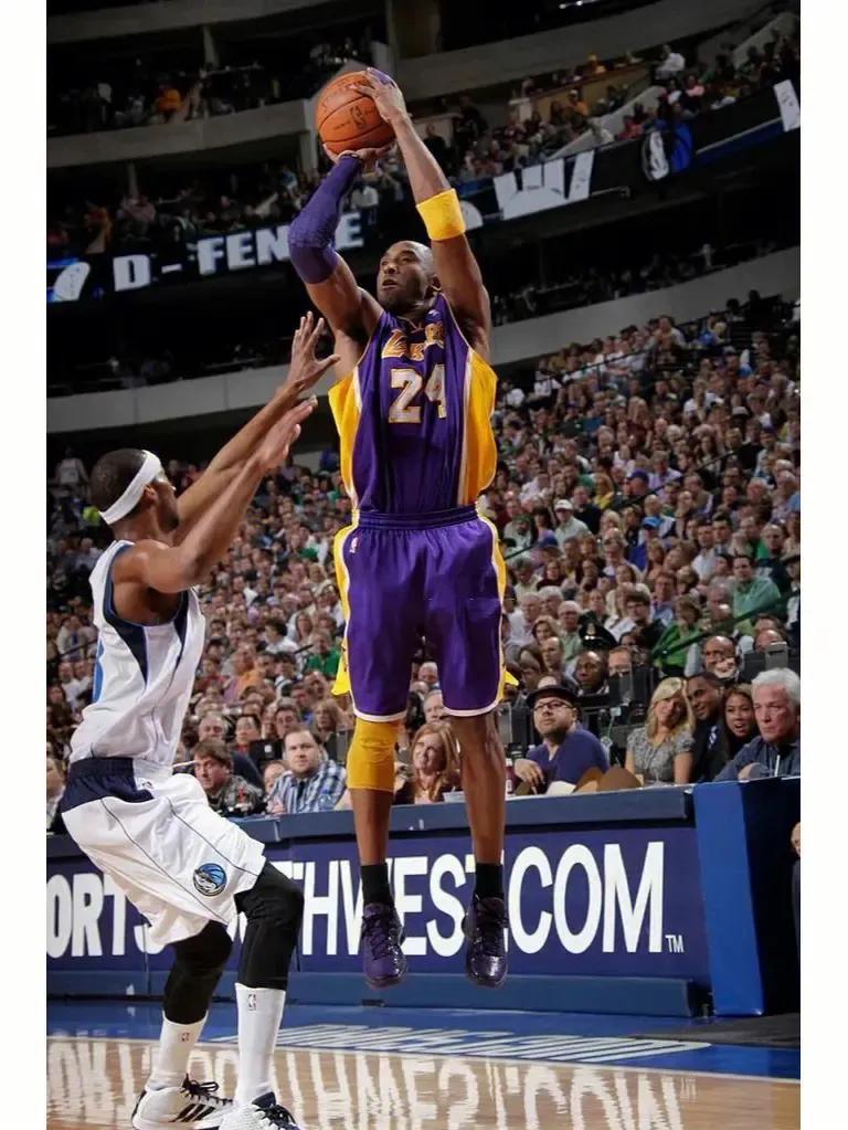 秃顶是什么原因造成的_nba秃顶_秃顶的原因及治疗方法