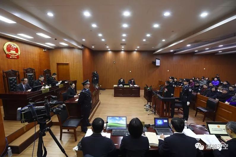 杭州新闻头条火灾_杭州火灾新闻报道_杭州新闻刚刚发生的火灾