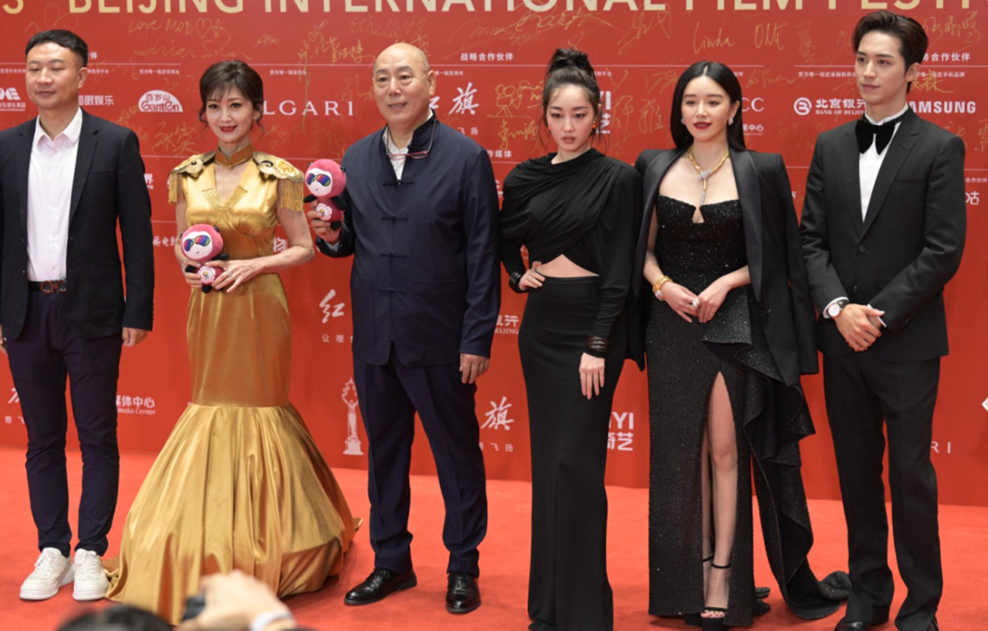 头条女神 私拍_头条女神原图下载_头条女神写