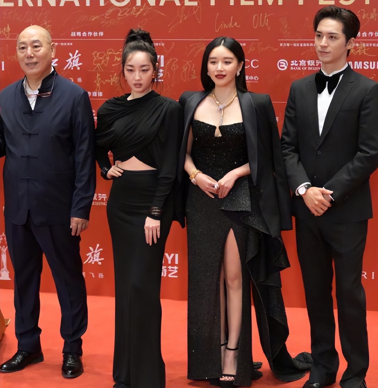 头条女神 私拍_头条女神原图下载_头条女神写