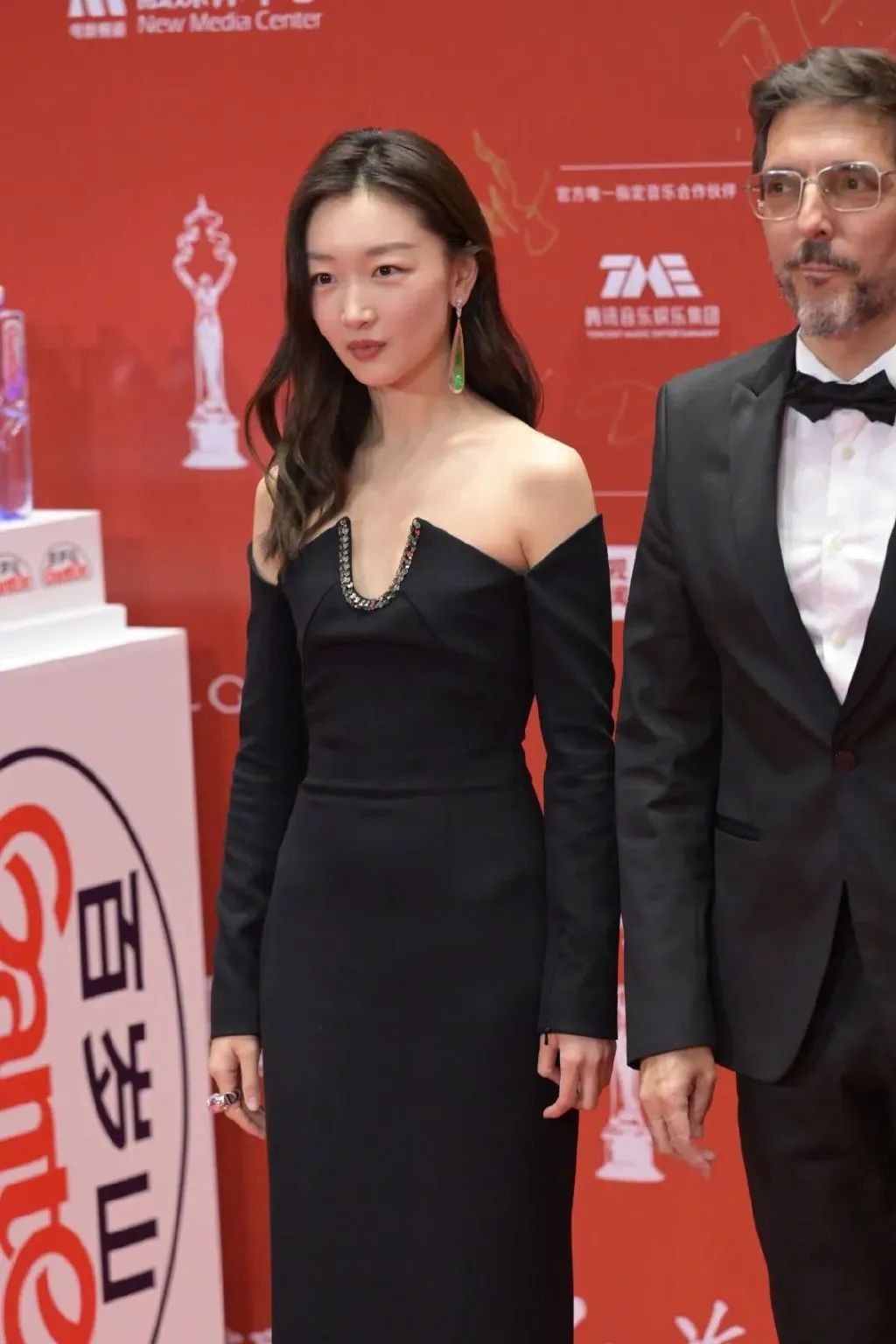 头条女神写_头条女神 私拍_头条女神原图下载