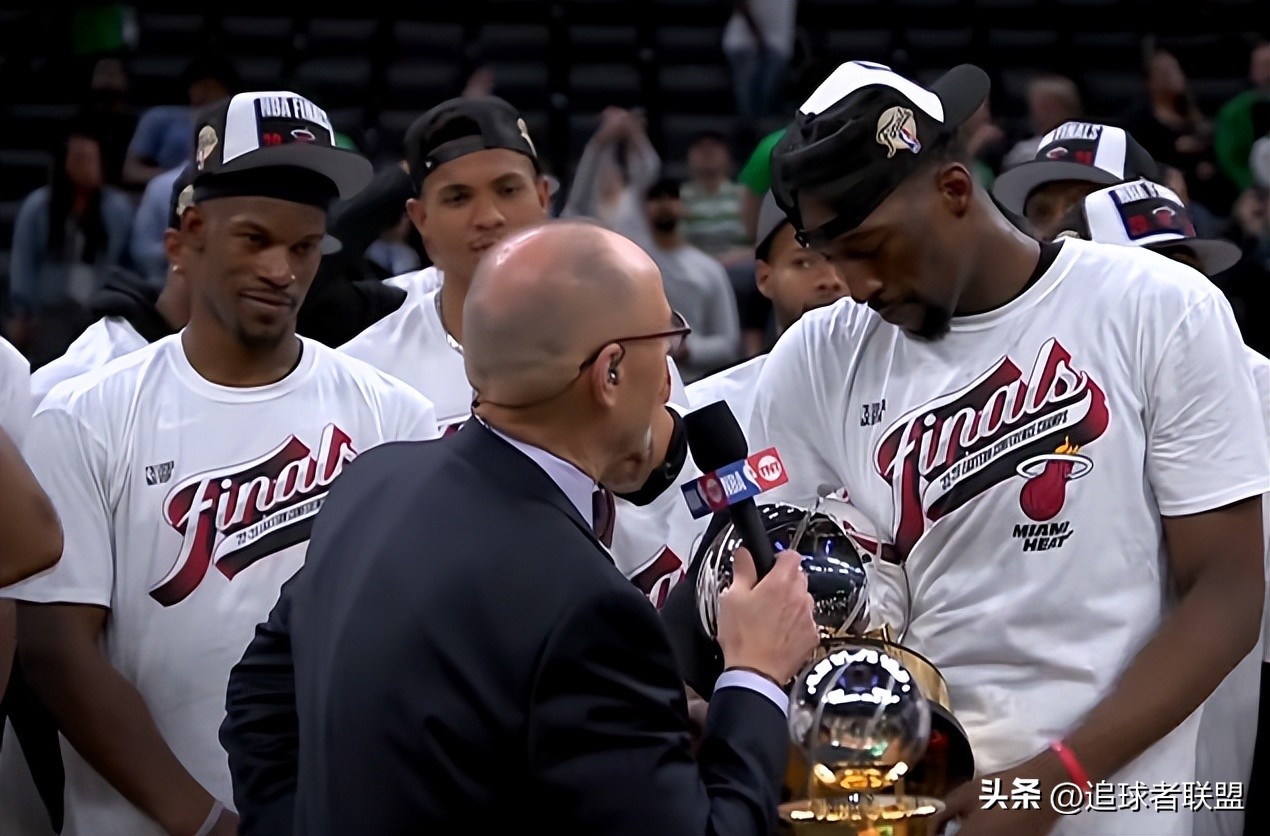 nba东部颁奖典礼视频_nba总决赛颁奖仪式_nba东决颁奖