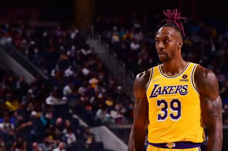 nba年薪排行榜前二十名_nba球员年薪排名最新_nba年薪榜