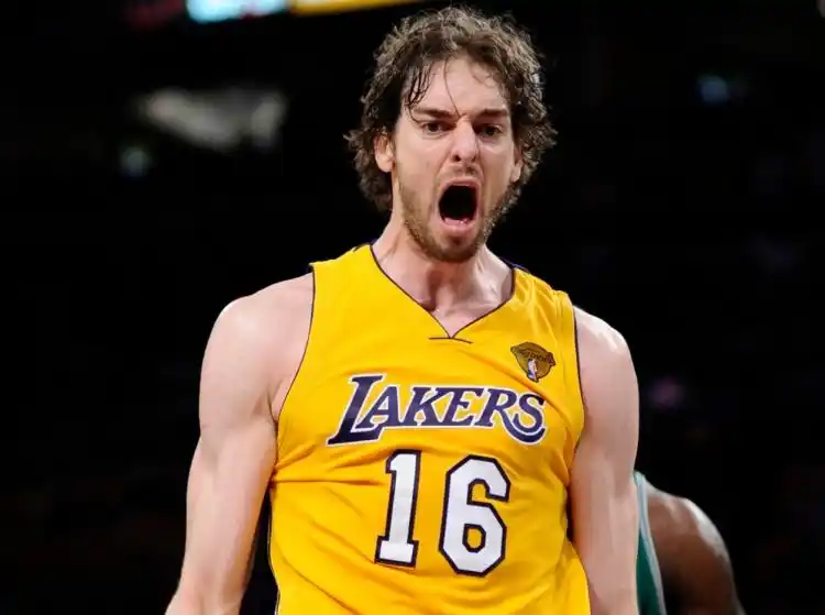 nba年薪榜_nba球员年薪排名最新_nba年薪排行榜前二十名