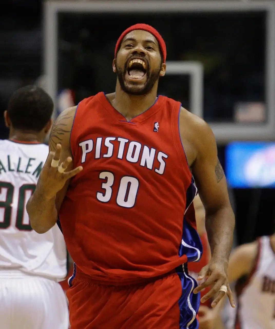 nba年薪榜_nba球员年薪排名最新_nba年薪排行榜前二十名