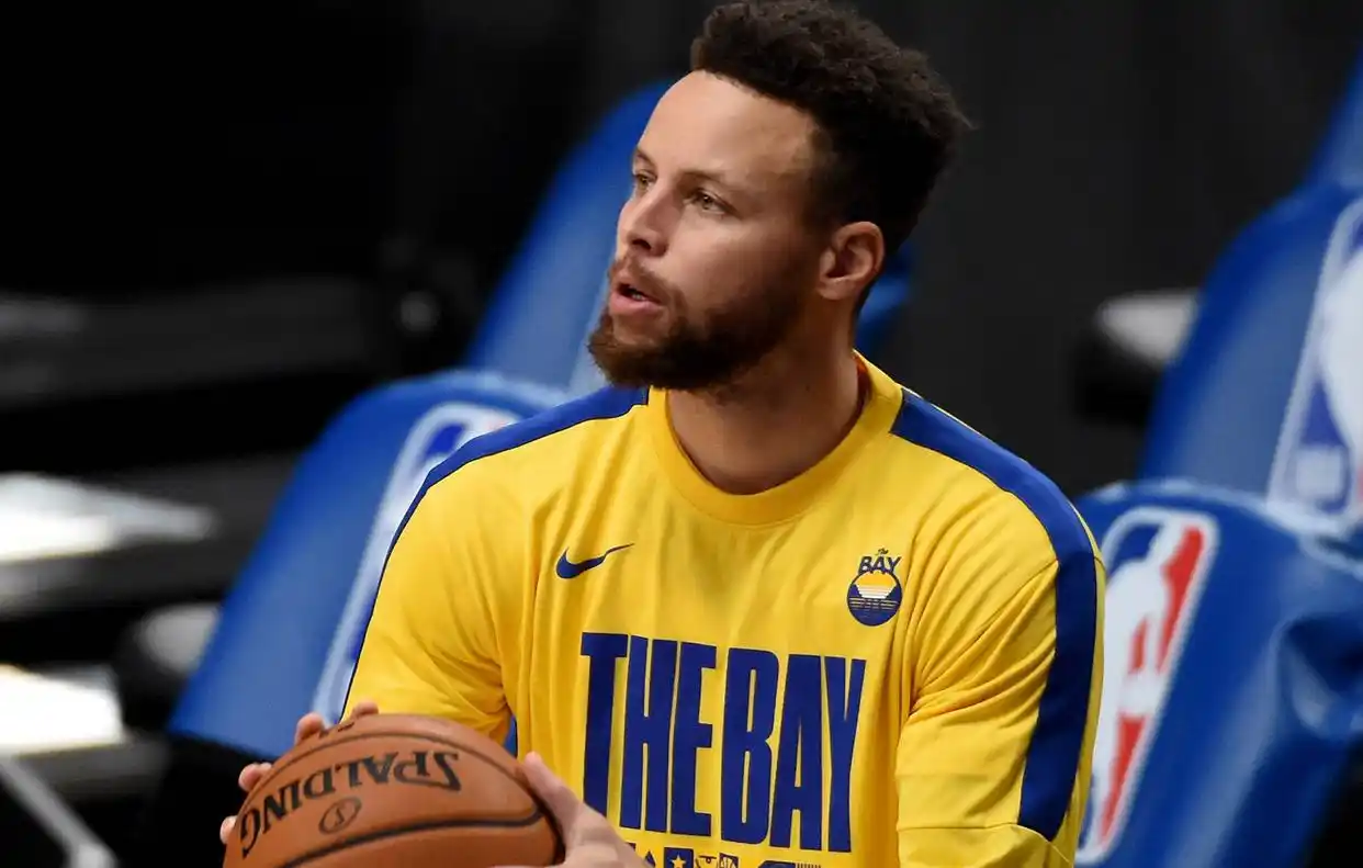 nba年薪排行榜前二十名_nba球员年薪排名最新_nba年薪榜