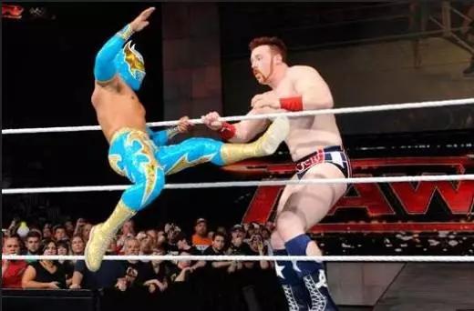 wwe2025夏日狂潮结果_夏日狂潮大赛中文解说_2021wwe夏日狂潮