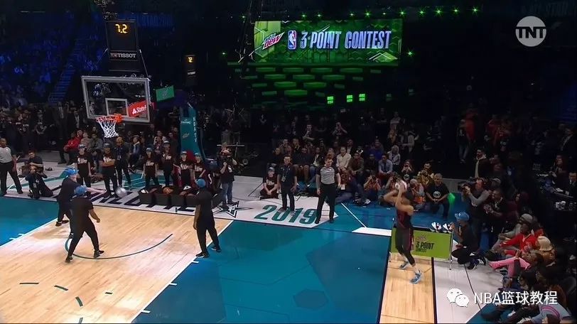 nba2016三分大赛_大赛分为几个阶段_大赛分设个人奖项和集体奖项
