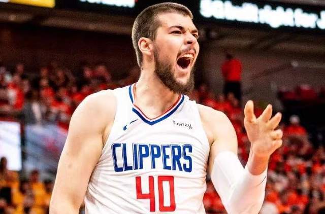 nba中锋打法_nba中锋战术_nba中锋怎么打