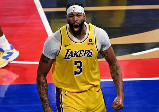 nba中锋怎么打_nba中锋打法_nba中锋战术